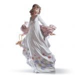 Фарфоровая статуэтка ТОРЖЕСТВО ВЕСНЫ